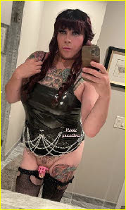 Sissy Nikki in chastity