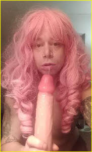 Gay sissy slut Kitiara with his favourite sex toy