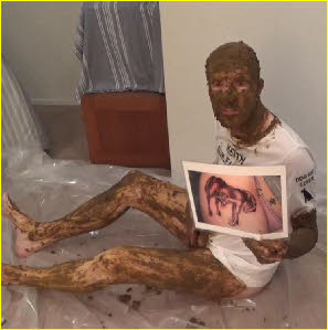 Revolting scat photograph of dog shit eating loser Keith Suileabhain, aka Dog Shit Keith Revolting scat photograph of dog shit eating loser Keith Suileabhain, aka Dog Shit Keith