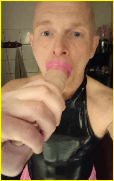 Cock-hungry sissy maid Nico teaches himself how to give good head Cock-hungry sissy maid Nico teaches himself how to give good head