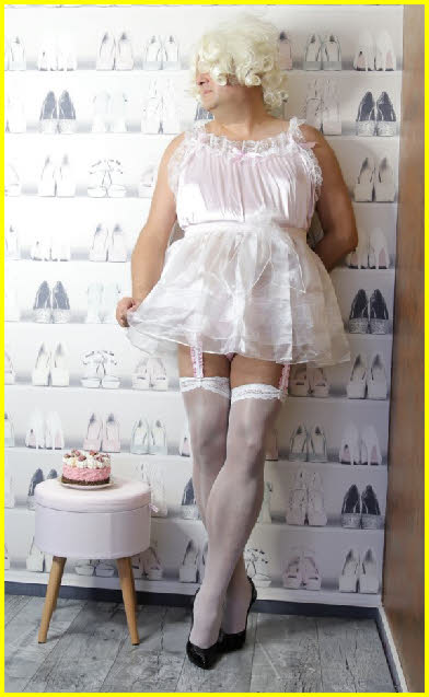 Sissy Steffi exposed in gay pink dress and stockings